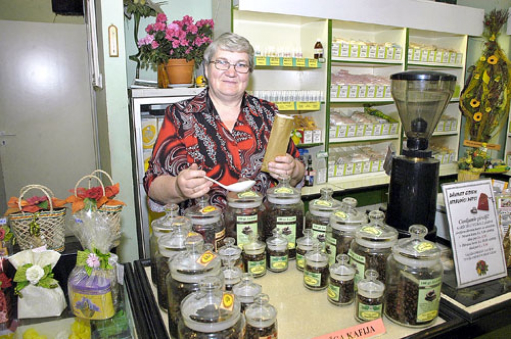 Eugenija Fūste strādā garšvielu veikalā, kas ir ģimenes uzņēmums. 