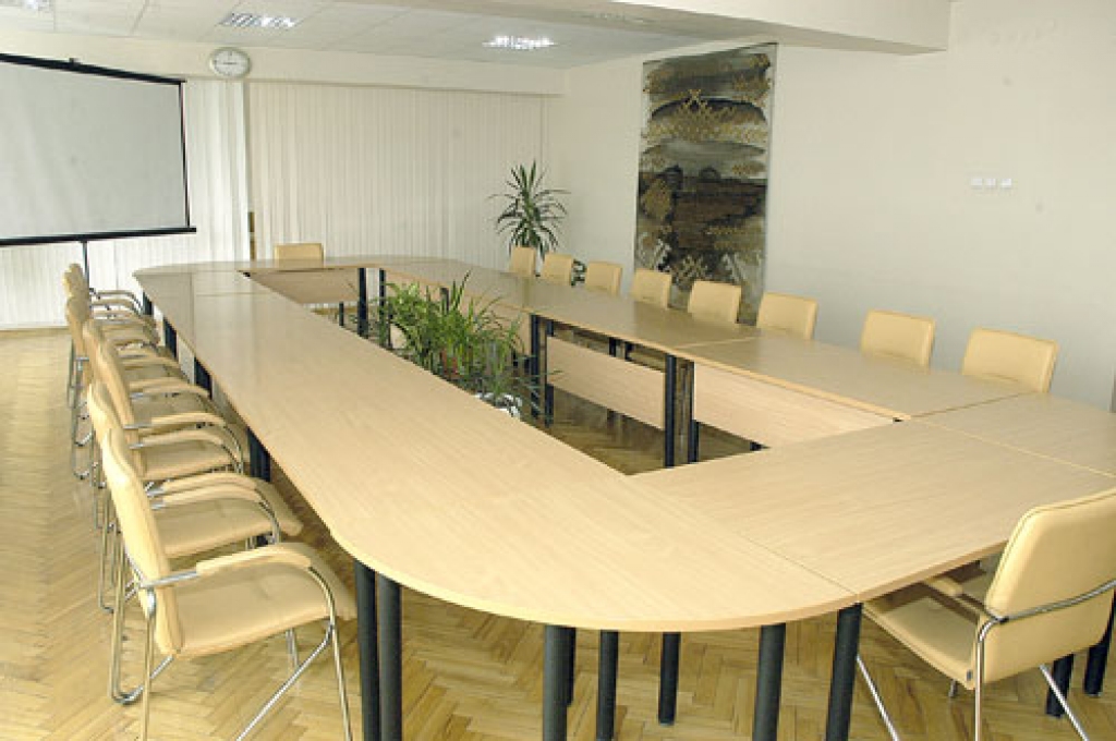 Rajona Padomes sēžu zālē 1. jūlijā pulksten 10 notiks Bauskas novada Domes pirmā sēde, kurā jāievēl Domes priekšsēdētājs. Aicināti arī iedzīvotāji, jo pēc likuma Domes sēdes ir atklātas.
Autors: no «Bauskas Dzīves» arhīva.