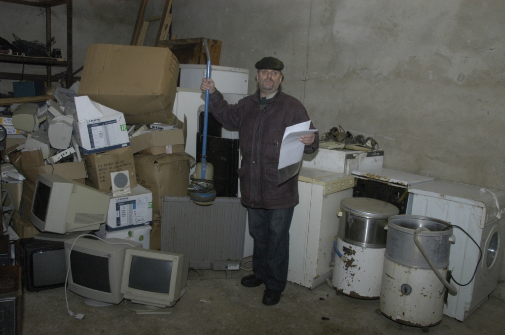 vecās un nederīgās elektropreces baušķeniekiem iespējams nodot «Vides servisā», aicina nozares vadītājs Dzintars Kļava.
Autors: no «Bauskas Dzīves» arhīva.