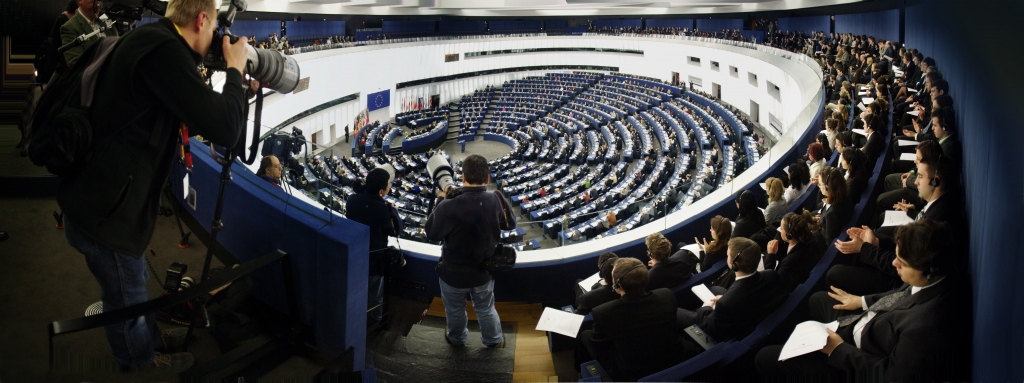 Eiroparlamenta plenārsesiju zālē tagad būs darbs 736 deputātiem, no kuriem 8 pārstāvēs Latvijas vēlētājus.
Autors: no Eiroparlamenta preses dienestu arhīva.