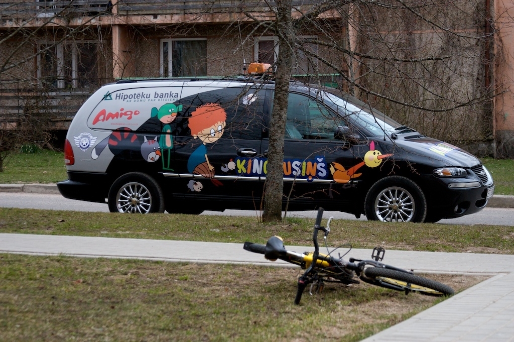 Kinobusiņš piestāj Latvijas laukos un mazpilsētās, 6. jūnijā būs arī Bauskas rajonā.
Autors: no projekta «Kinobusiņš Latvijas bērniem» arhīva