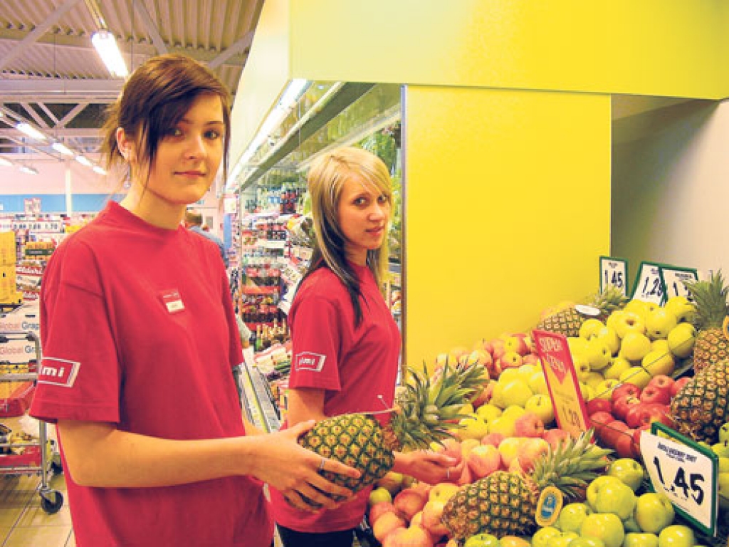 Lielveikali «Rimi» un «Maxima», kā arī Rundāles pils iepriekšējos gados daudziem skolēniem sniedza iespēju strādāt. 
Autors: no «Bauskas Dzīves» arhīva