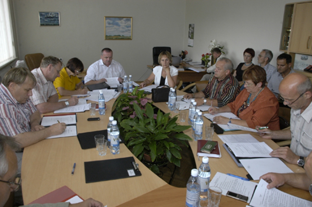 Bauskas novada pagastu un pilsētas pārvalžu vadītāju amata kandidāti tika apspriesti un izvērtēti arī Vides un attīstības komitejas sēdē.
Autors: no «Bauskas Dzīves» arhīva.