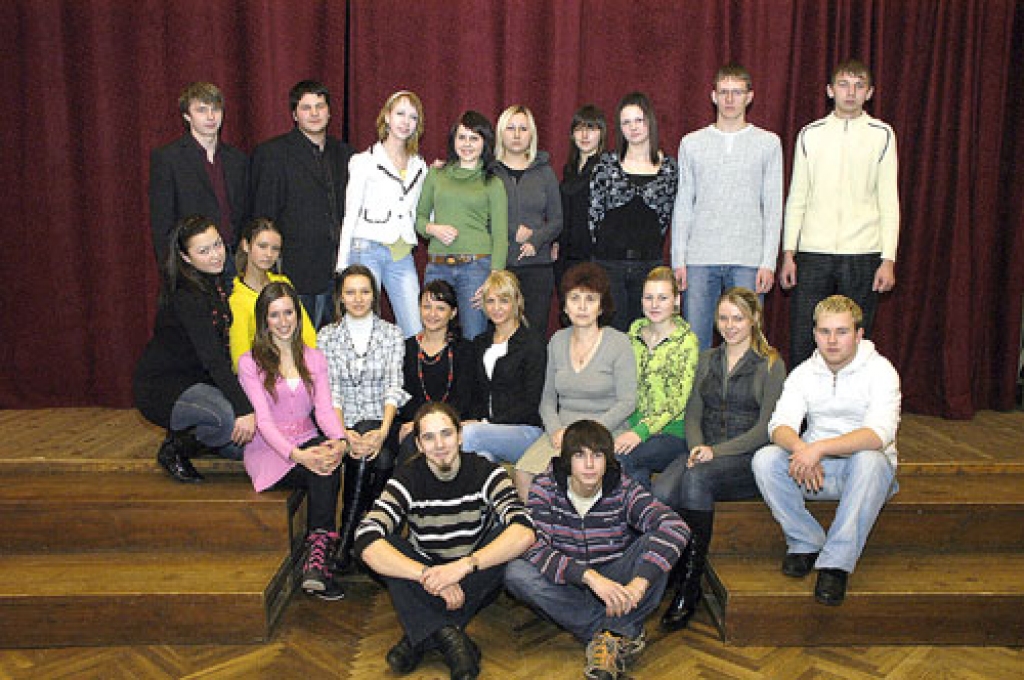 Pilsrundāles vidusskolas 12. klases absolventi.
Autors: no «Bauskas Dzīves» arhīva