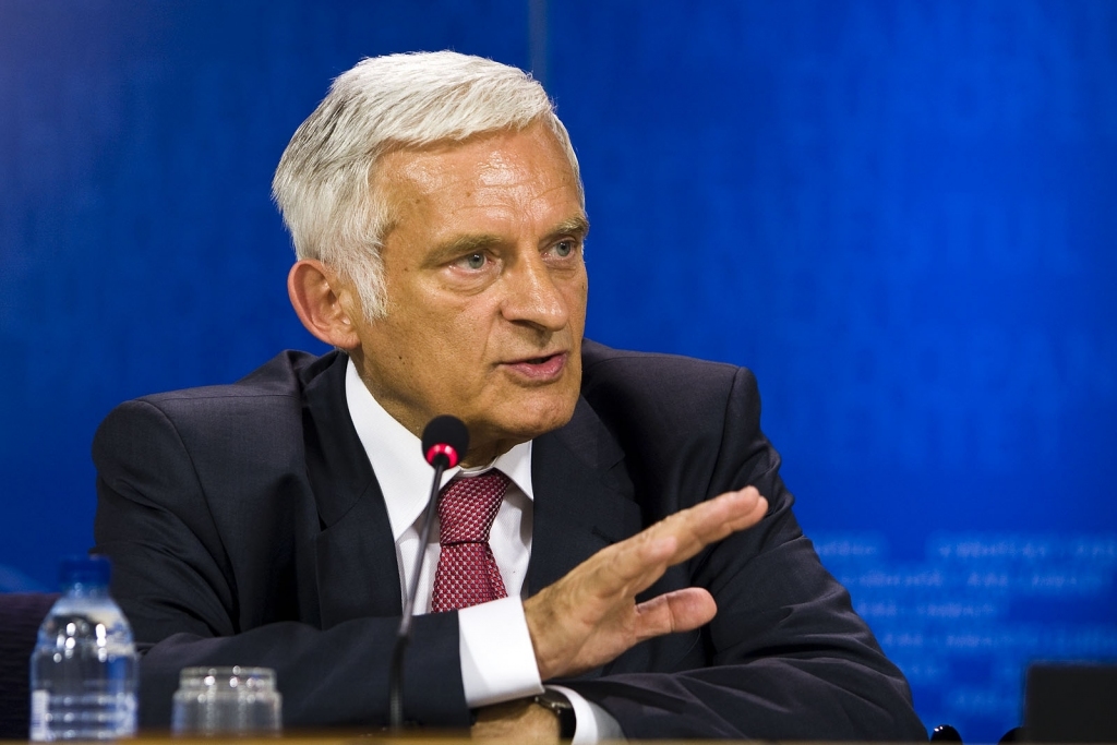 Eiropas Parlamenta priekšsēdētāja amatā - Ježijs Buzeks.
Autors: Eiropas Parlamenta preses dienests.