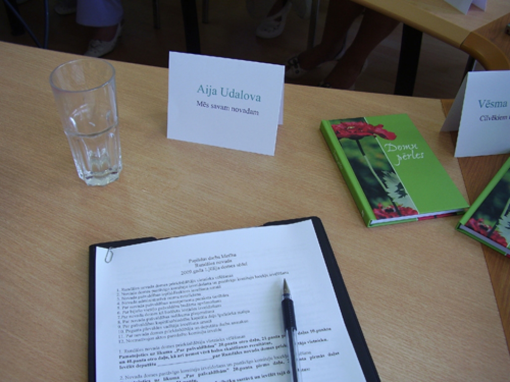 Aija Udalova, kurai bija uzticējušies 797 vēlētāji, jau 1. jūlijā atteicās no deputātes pienākumiem.
Autors: Inga Muižniece