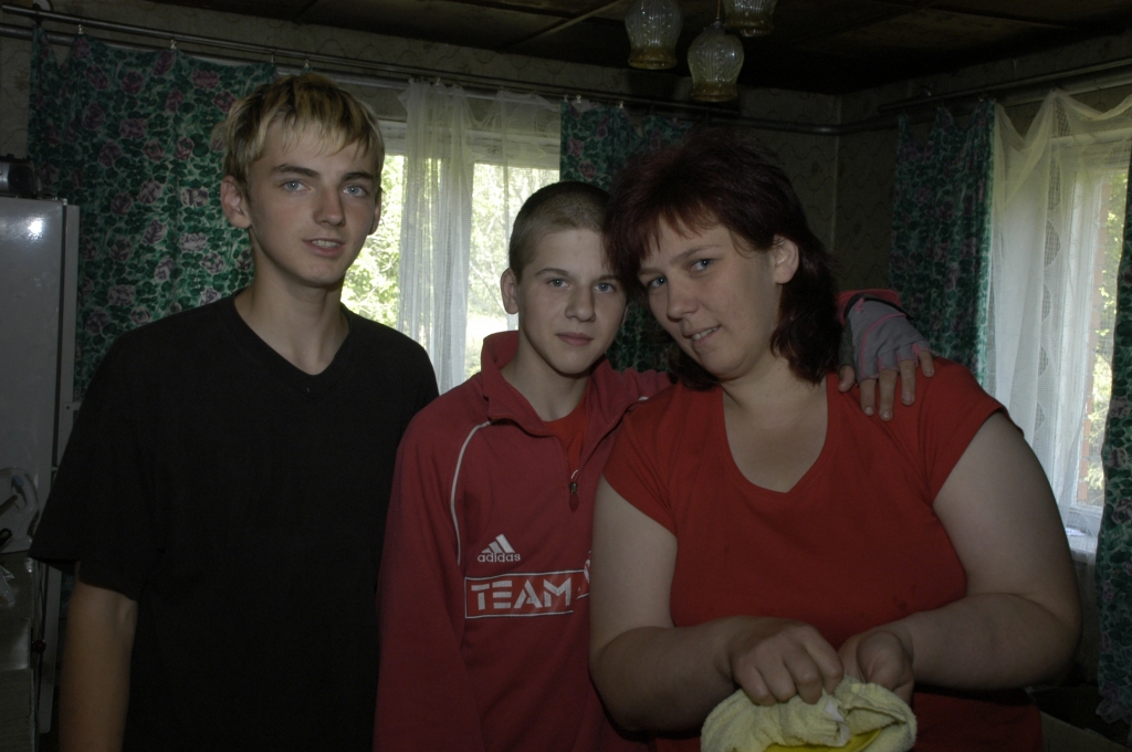 Jaunsaules luterāņu draudzes svētdienas skolas vadītāja Ilona Kviesīte kopā ar Rīgas bērniem kristīgajā nometnē laukos.
Autors: IVARS BOGDANOVS