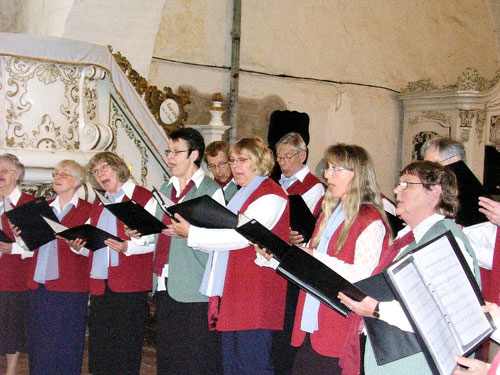 Hedemoras luterāņu draudzes koris 2006. gada vasarā koncertēja Bauskas Svētā Gara dievnamā. 