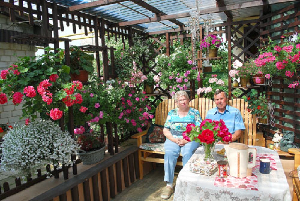 Baušķenieki Lūcija un Viktors Vilšķērsti uzskata, ka viņu veidotais dārzs ir ne tikai pašu priekam, bet arī patīkams ikvienam, kas ierodas pie viņiem ciemos un atpūsties. 