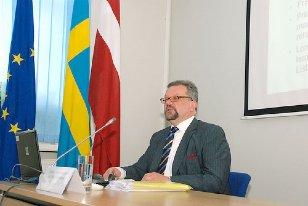 Zviedrijas vēstnieks Latvijā Viņa Ekselence Matss Stafansons iepazīstina ar Zviedrijas ES prezidentūras prioritātēm. 