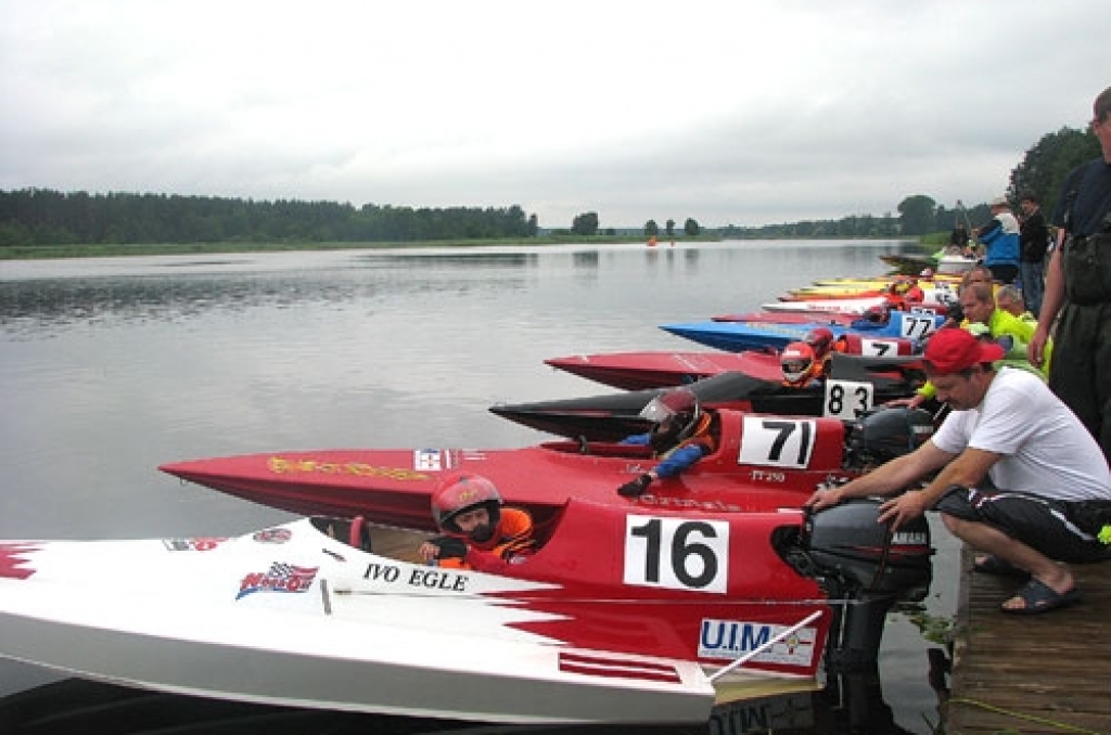 Jūrmalā, Lielupes ūdeņos, sestdien, 22. augustā, tiks dots starts Latvijas čempionāta šīs sezonas pēdējam posmam ūdensmotosportā.
Autors: no «Bauskas Dzīves» arhīva.