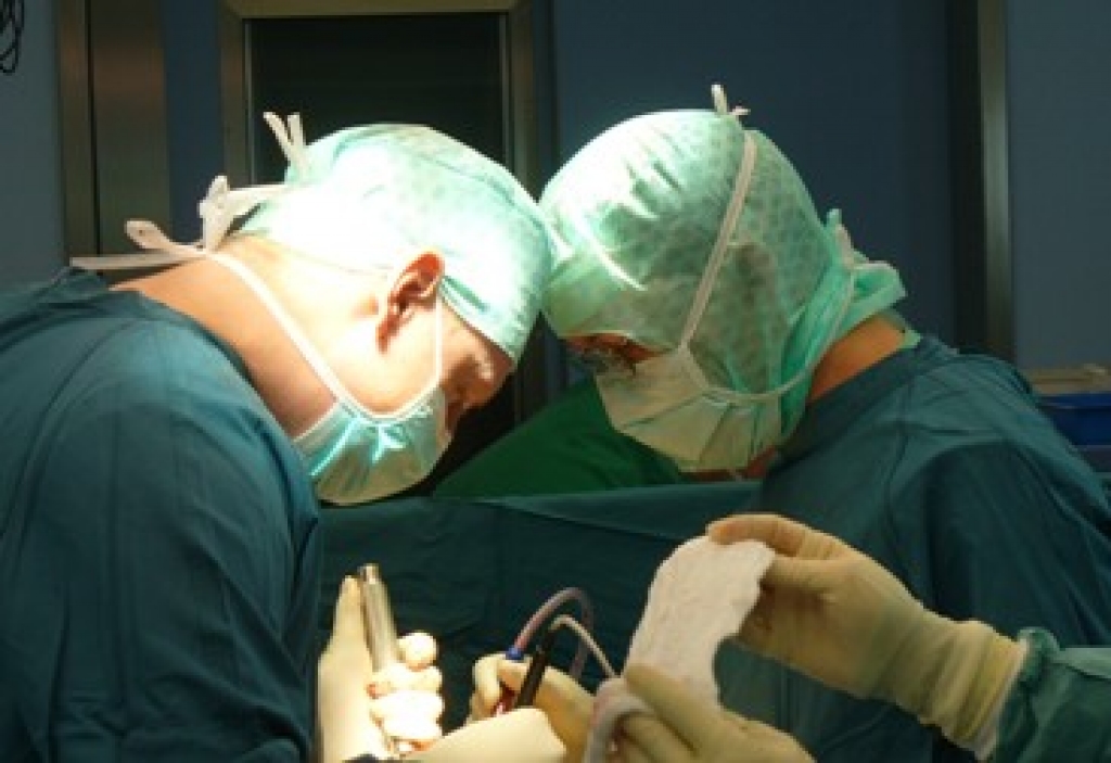 Akcijas laikā ārsti ieteiks ārstēšanos. Ja cietušais piekritīs, mediķi sāks to realizēt.
Autors: no www.ortopeds.lv