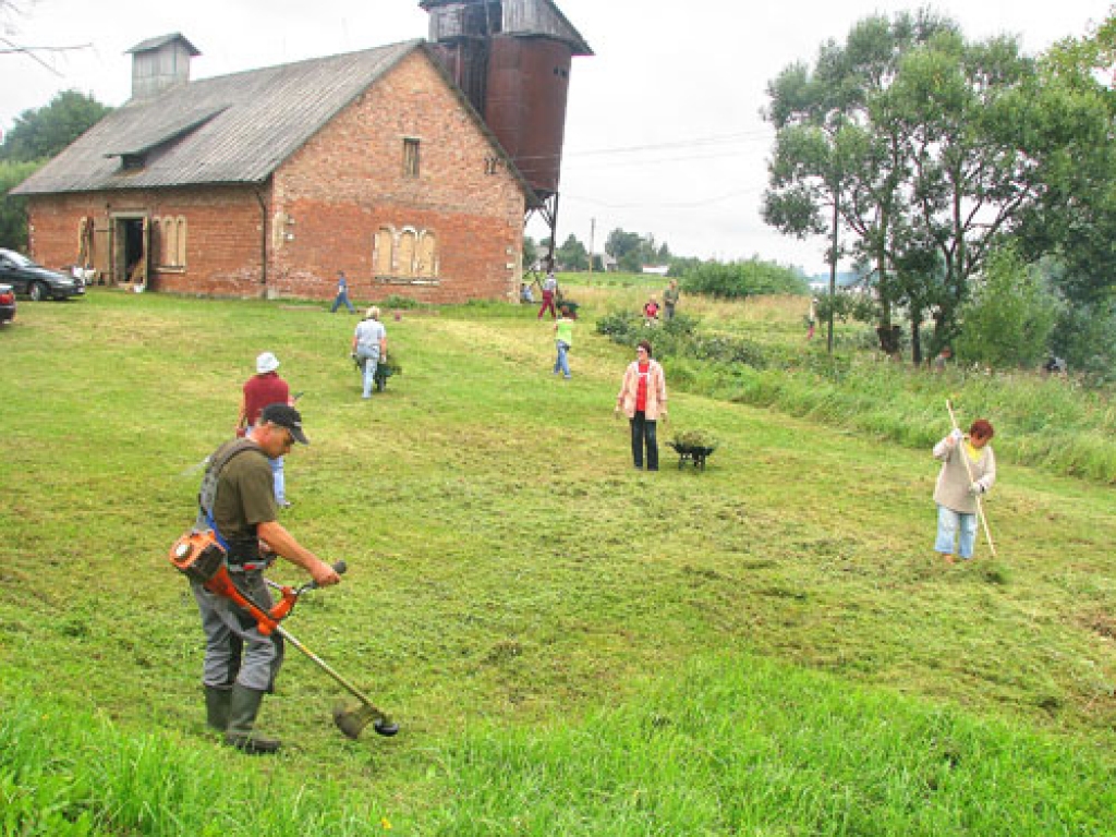 Vecsaulieši, strādājot sen nekoptas centra teritorijas sapošanā, cer, ka ar laiku «Klētnieki» piedzīvos tādas pārvērtības, ka kļūs par saieta vietu visiem, kas vēlas interesanti pavadīt brīvo laiku.