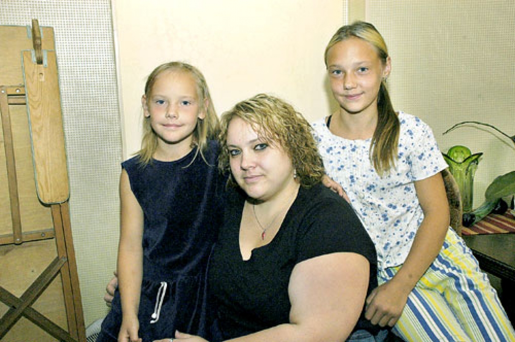 Iecavnieces Ievas Blohinas dzīves mērķis un sapnis ir izaudzināt un izskolot abas meitas – Emīliju (jaunākā) un Esmeraldu (vecākā).