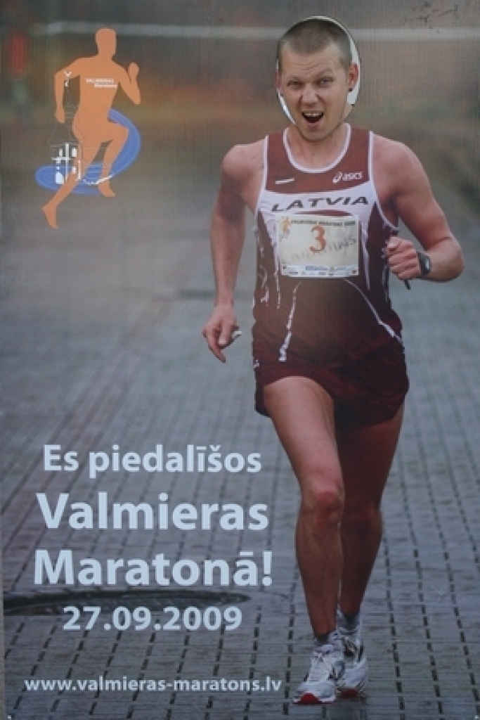 Valmieras maratona dalībnieki varēs izvēlēties satelītskrējienu 5,7 km garumā, pusmaratonu ar 21,097 km, pilnu distanci 42,195 km, piecu vai 15 km nūjošanas pārgājienu, kā arī bērnu skrējienu 300 m vai 600 m garumā.
Autors: no www.kodarit.lv