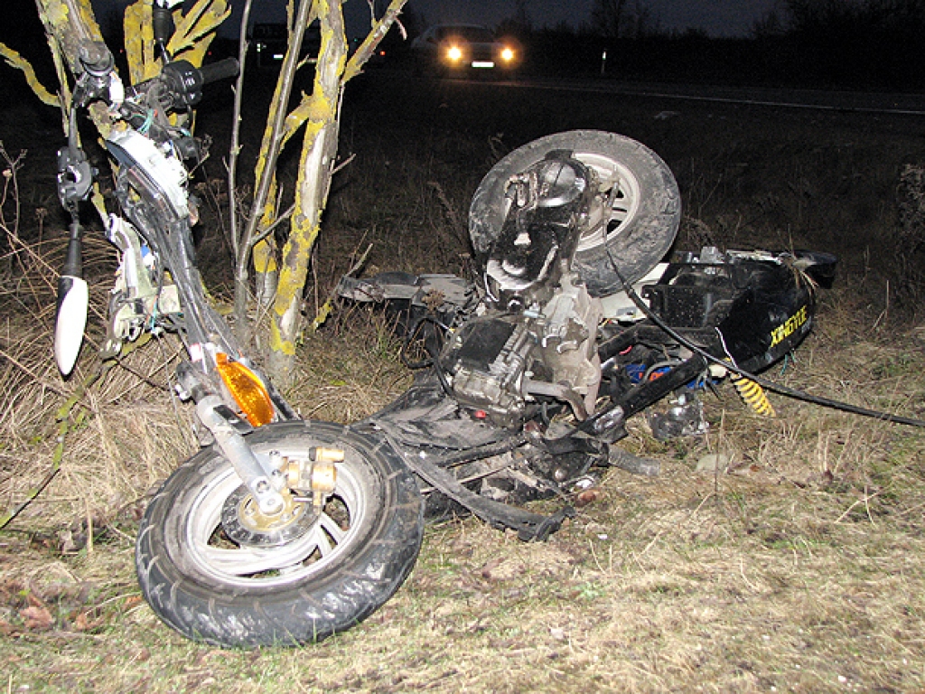 Attēlam ilustratīva nozīme - mopēds saduras ar auto.
Autors: no www.i.liepajniekiem.lv