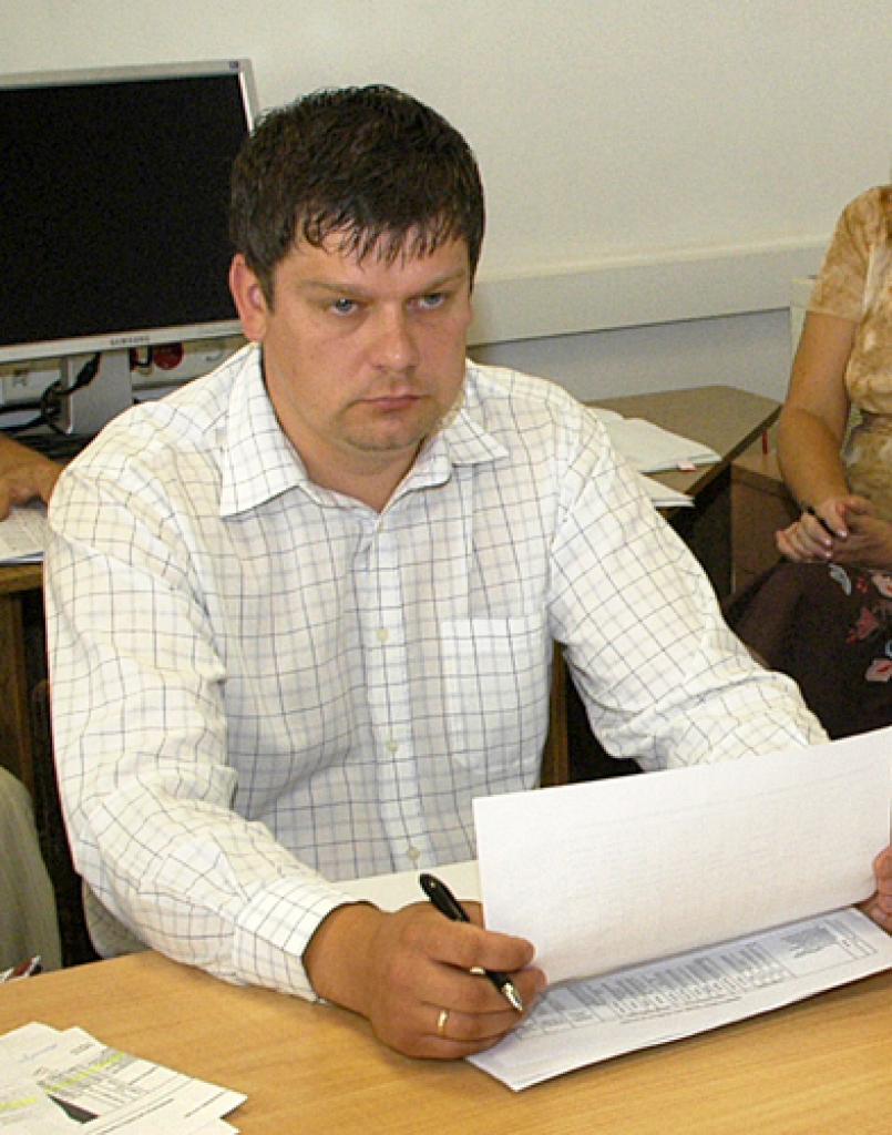 Česlavs Batņa nolēmis Vecumniekos izveidot jauniešu kori.
Autors: no «Bauskas Dzīves» arhīva