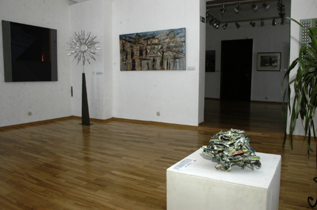 Pasaules latviešu mākslas izstāde «Tēvzemei Latvijai» Bauskas novadpētniecības un mākslas muzejā apskatāma līdz 13. oktobrim.
Autors: Ivars Bogdanovs