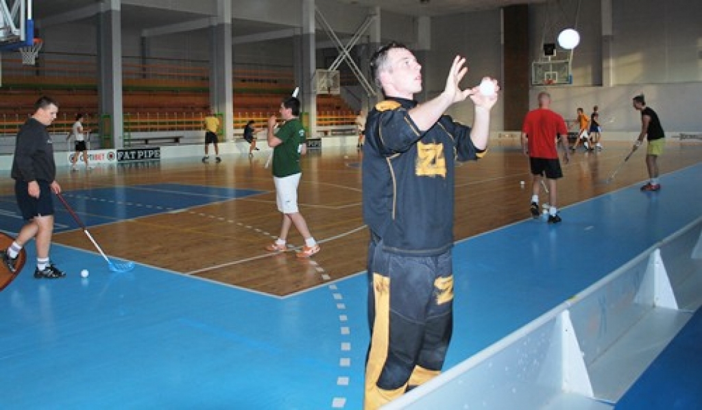 FK «Bauska» spēlētāji pirms sezonas ir veikuši aktīvu treniņu procesu. Tuvplānā – vārtsargs Elvis Holsts. 
Autors: Uldis Varnevičs