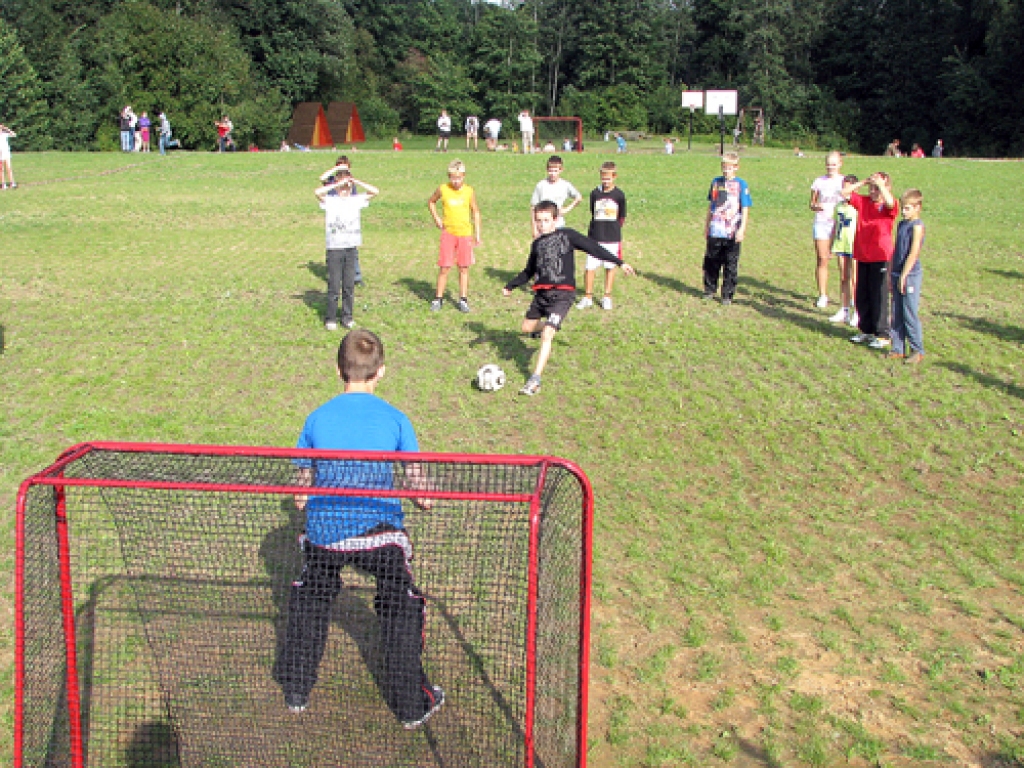 Galvenais notikums projekta noslēguma prezentācijā bija Bauskas, Vecumnieku, Rundāles un Iecavas novada skolu 5. un 6. klašu audzēkņu komandu futbola mači.