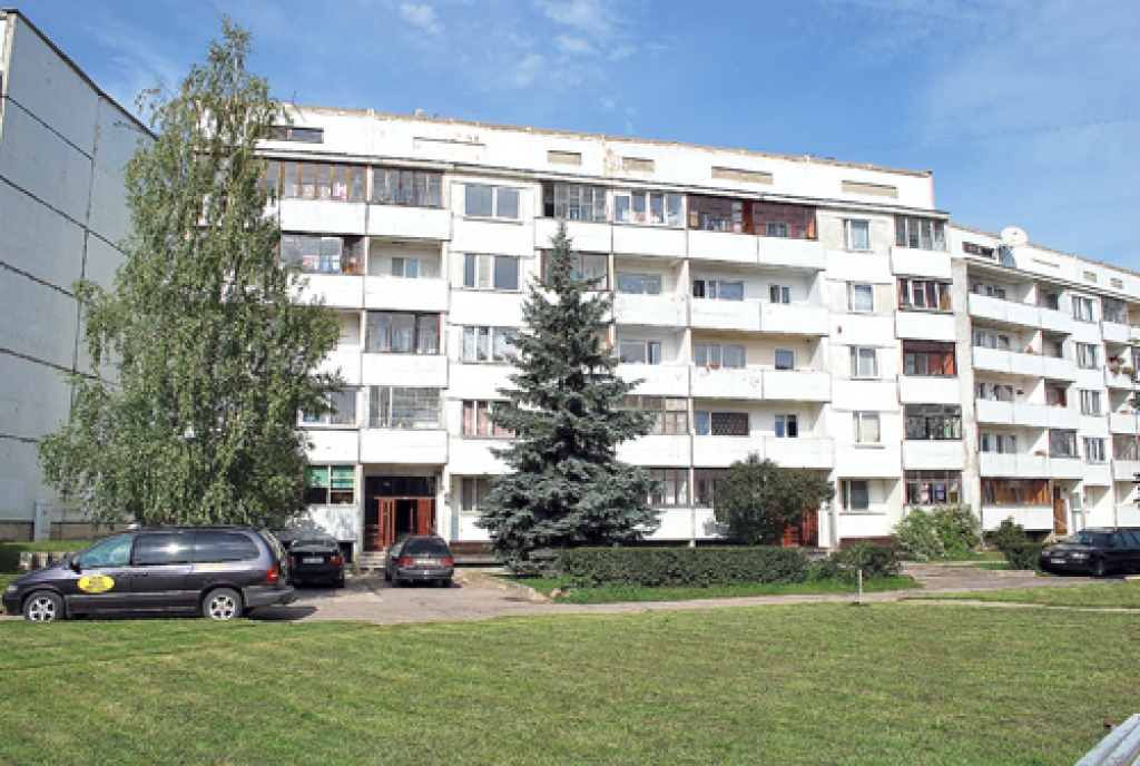 Kooperatīva «Bauska» mājā Vītolu ielā 6 valda bezcerība, jo iedzīvotāji uzskata, ka krīzes apstākļos lielos parādus nevarēs segt.