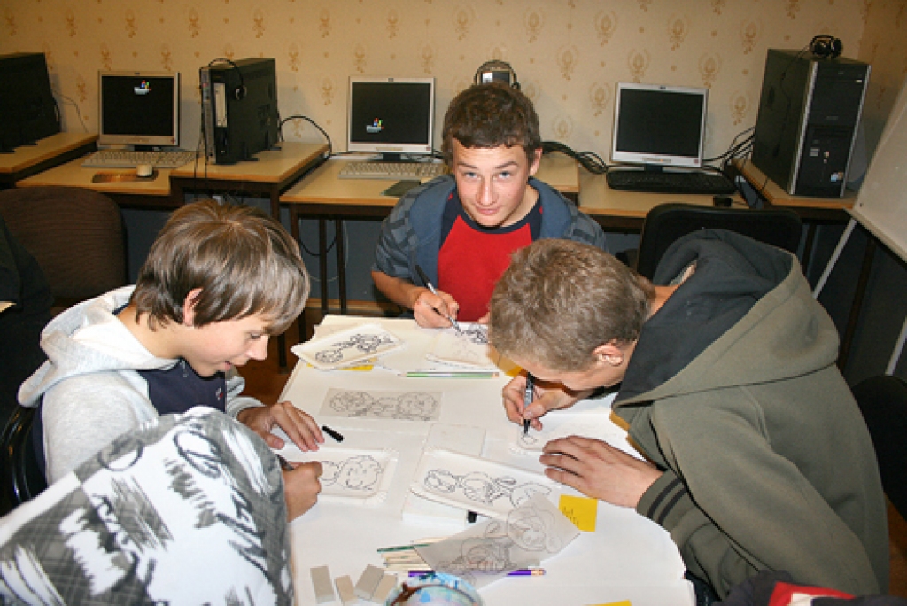 Puišu ziņā bija sirsnības pilnu apsveikumu veidošana, katram pedagogam izvēloties īpašu dzejoli.
Autors: Ilze Arāja