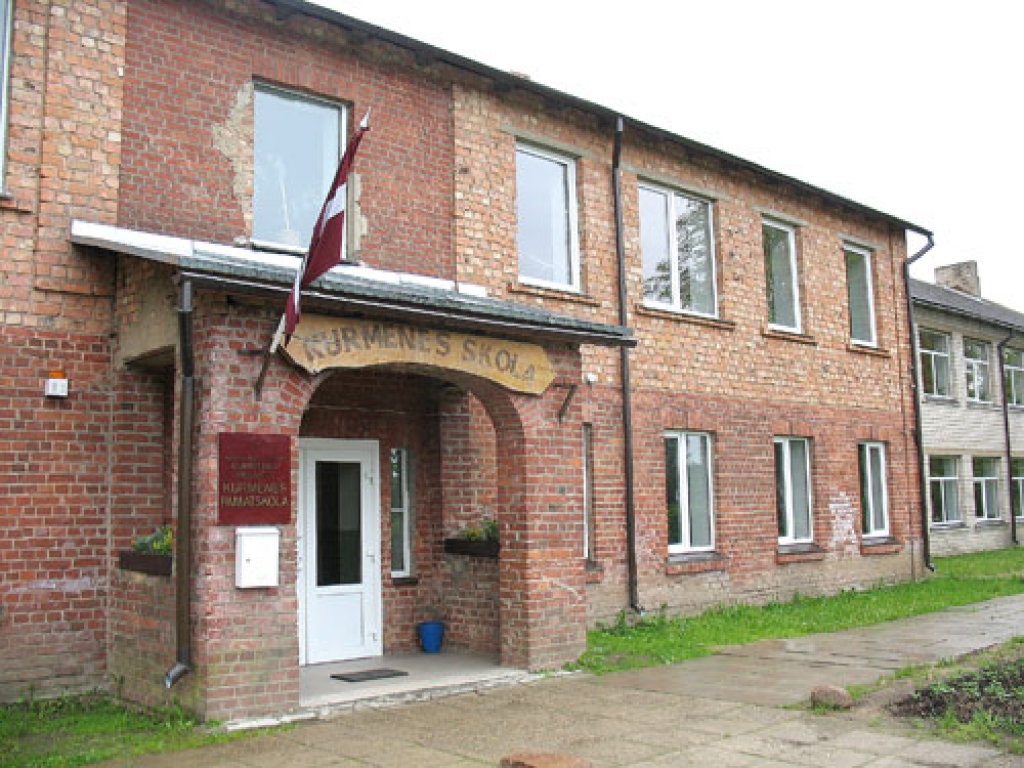 Sākoties skolas gadam, aktīvi darbojas arī kopas vietējā pamatskolā.
Autors: no «Bauskas Dzīves» arhīva.