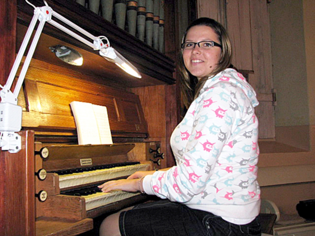 Lienes Veinbergas aizraušanās ir ērģeļu spēle un kora dziedāšana. Nesen viņa kļuva par Vecumnieku novada jauniešu kora dalībnieci. 