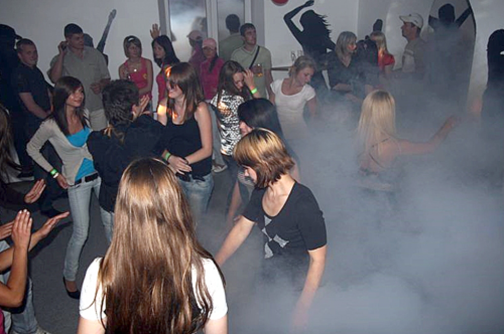 Iecavas jauniešiem deju klubs Rīgas ielā nozīmē labu izklaidi, apkārtējo māju iemītniekiem – bezmiegu nedēļas nogalē.
Autors: Publicitātes foto no whitehouse mājaslapas.