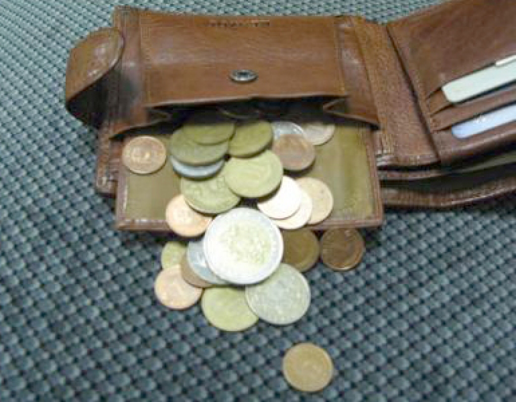 Nākamgad pašvaldībām un arī ikvienam iedzīvotājam tiešām nāksies skaitīt katru santīmu, jo maciņi nepildīsies.
Autors: www.abc.lv