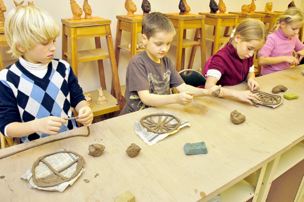 Mākslas skolas veidošanas darbnīca.