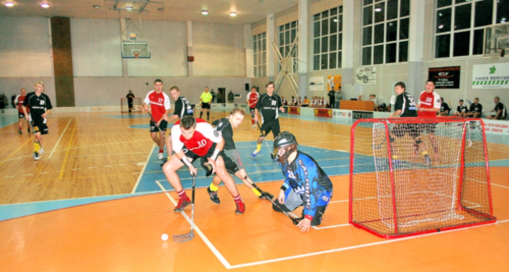 Riharda Krūmiņa (10. numurs) divi gūtie vārti salauza spēles gaitu un nodrošināja uzvaru mājiniekiem.