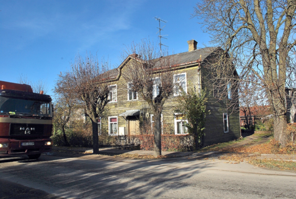 Pilskalna ielas 9. māja ir ceturtais nelielais dzīvokļu nams, kas šogad atteiksies no SIA «Bauskas namsaimnieks» pakalpojumiem. 