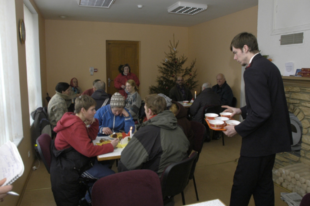 Pestīšanas Armijas Iecavas korpusa zupas virtuve kopš septembra saņem novada pašvaldības finansējumu. Tas nodrošina 40 porciju zupas katru darbdienu.
Autors: Ivars Bogdanovs