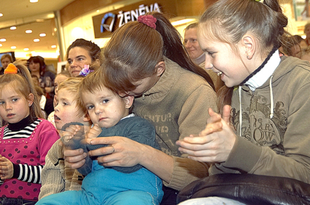Fotoizstādes atklāšana tirdzniecības centrā «Spice».
Autors: no «Palīdzēsim.lv» materiāliem