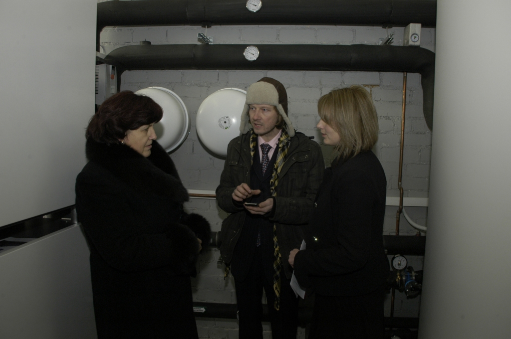 Vecumnieku novada visu sešu pagastu pārstāvjiem vispirms paredzēts Skaistkalnes vidusskolas apmeklējums. Šeit viņi aplūkos jauniekārtoto ģeotermālo apkures sistēmu.
Autors: No «Bauskas Dzīves» arhīva.