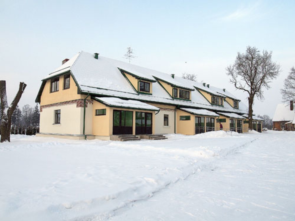 Skaista, pamatīga un, cerams, ekonomiski apdzīvojama būs Iecavas pašvaldības rekonstruētā sociālā māja «Aizupieši».
Autors: Guntis Ērglis