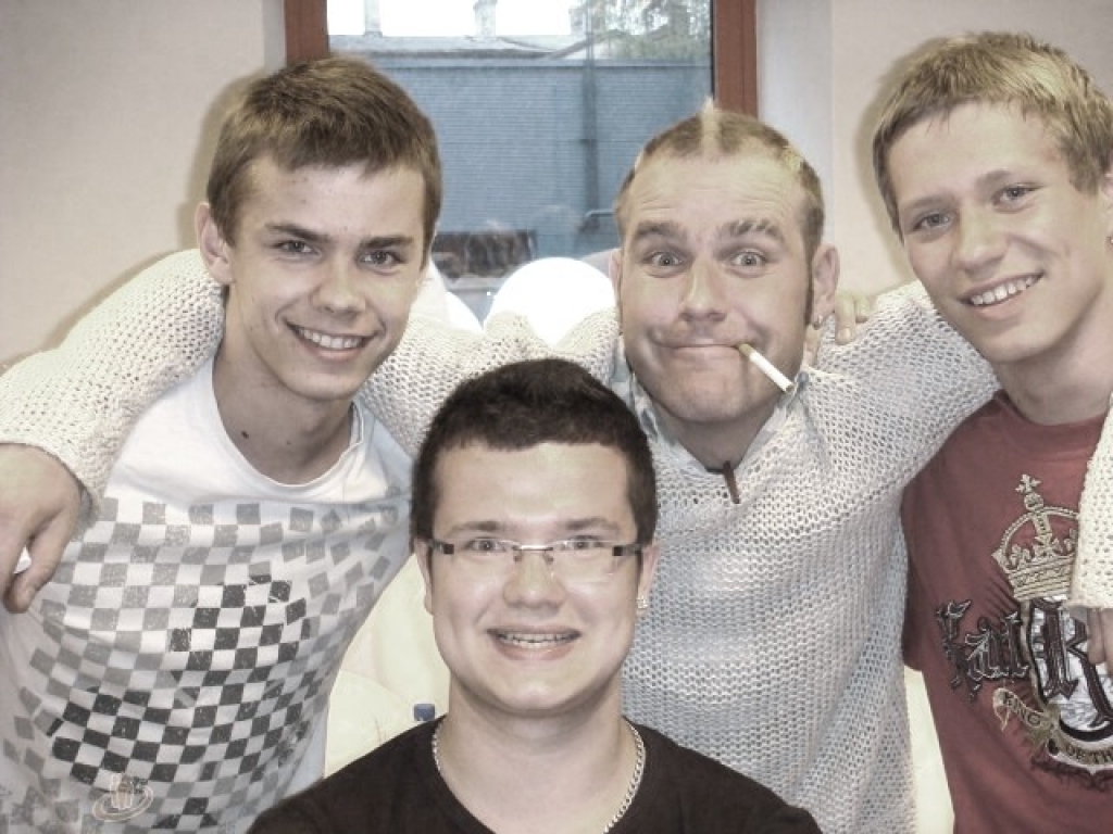 Grupai «PeR» izveidojusies sekmīga sadarbība ar populāro mūziķi Mārtiņu Freimani.
Autors: no albuma