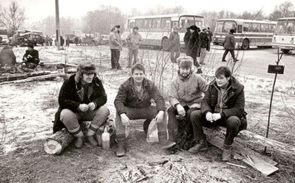 1991. gada janvārī Zaķusalā un citviet Rīgā uz barikādēm bija arī Bauskas, Rundāles, Iecavas un Vecumnieku novada iedzīvotāji. 