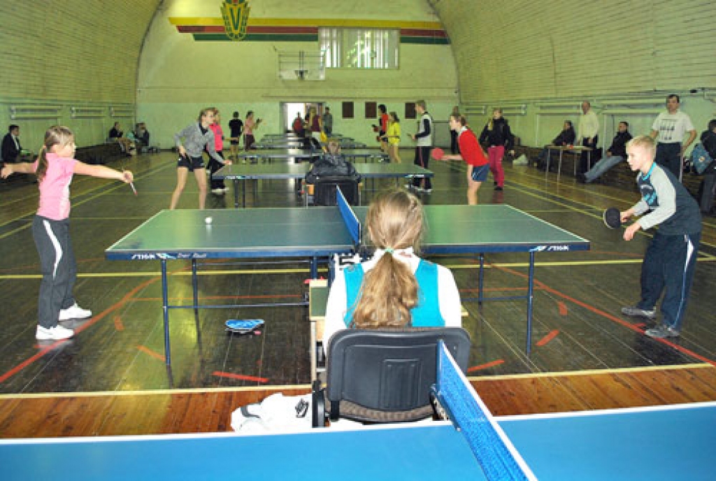 Jaunie tenisisti labprāt piedalās sacensībās Bauskā.
Autors: Uldis Varnevičs