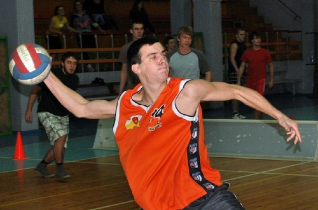 Bauskas 1. vidusskolas sporta spartakiādē 18. februārī starp vidusskolu klasēm tika sadalītas vietas tādā sporta veidā kā tautas bumba. Starp meitenēm trešo vietu ieguva 12. c klases meitenes, otrajā vietā – 12. a klase. Bet pirmo vietu...
Autors: Uldis Varnevičs