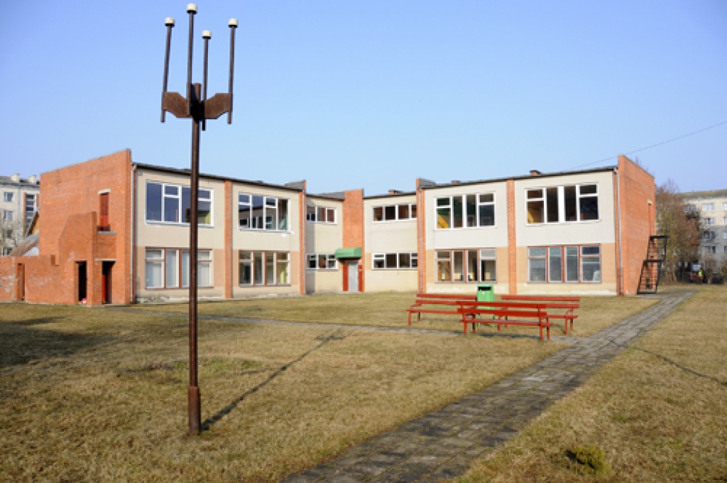 Ir paredzēts, ka šomēnes bērnudārza «Zīlīte» filiāli bijušajās bērnu nama «Annele» telpās  sāks apmeklēt 60 bērnu.
Autors: Ivars Bogdanovs