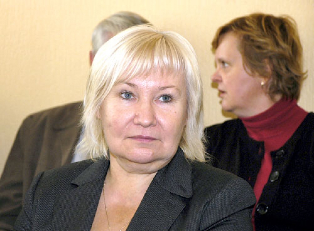 Sēdē 10. martā bāriņtiesas priekšsēdētāja Anda Smiltiņa-Plūdone informēja deputātus par «Anneles» audzēkņu izvietošanu citos Latvijas bērnunamos.
Autors: no «Bauskas Dzīves» arhīva