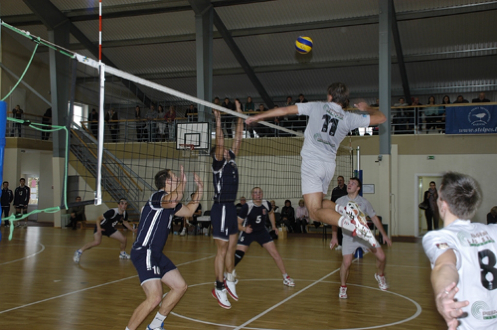 Pērn Vecumnieku komanda par trešo vietu sacentās ar Jēkabpils sporta centra volejbolistiem.
Autors: no Bauskas Dzīves arhīva