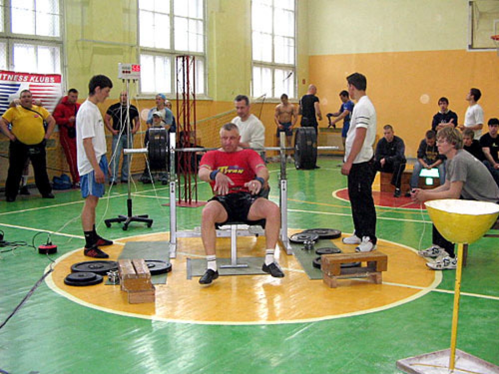 Savā svara kategorijā zelta godalgu ieguva Felikss Žieds (centrā).
Autors: no «Bauskas Dzīves» arhīva