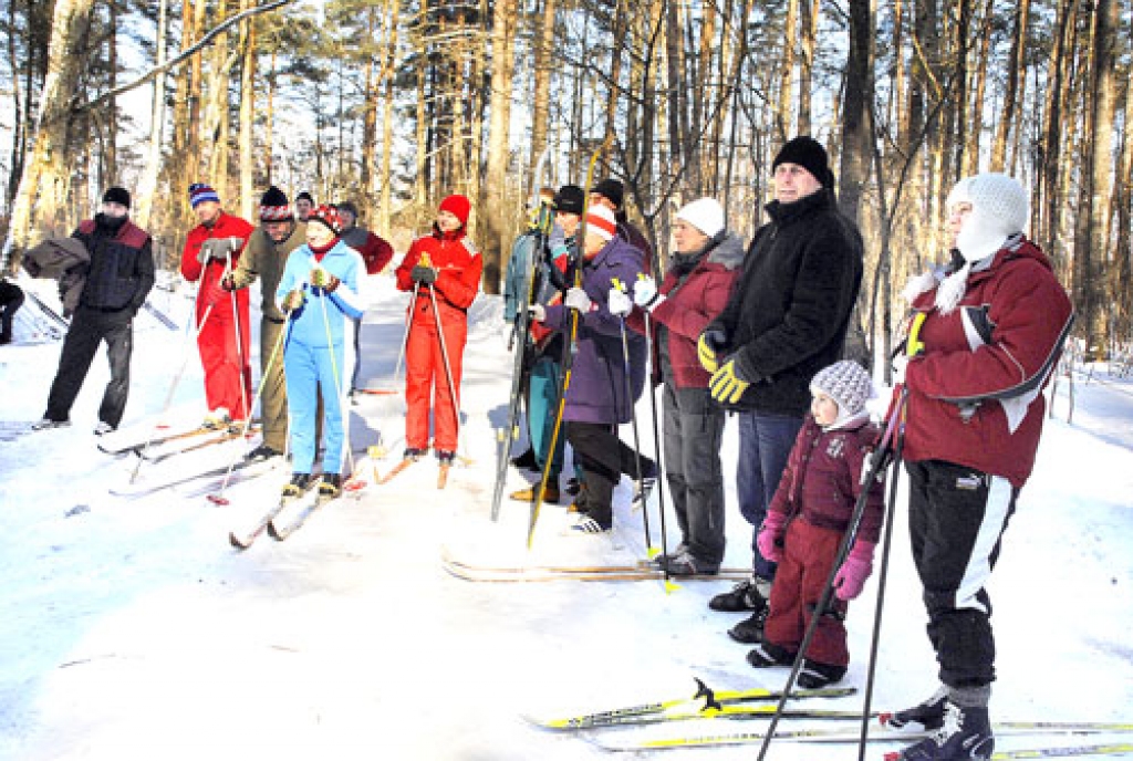 Vairāk nekā 30 slēpotāju 6. martā devās Vecsaules sila trasē, pieminot Latvijas karaspēka pirmo komandieri Oskaru Kalpaku.
Autors: Juris Iļņickis