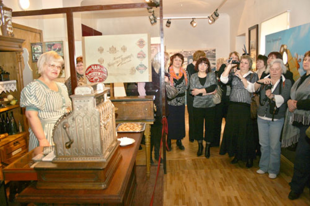 Latviešu un lietuviešu tradīciju saglabāšanas un attīstīšanas iespējas Zemgales reģionā 30. martā Rundāles novada bērnudārzā «Mārpuķīte» apsprieda Latvijas un Lietuvas sadarbības projektā «Pirmsskolas izglītība». 
Tajā piedalījās kolēģi no...