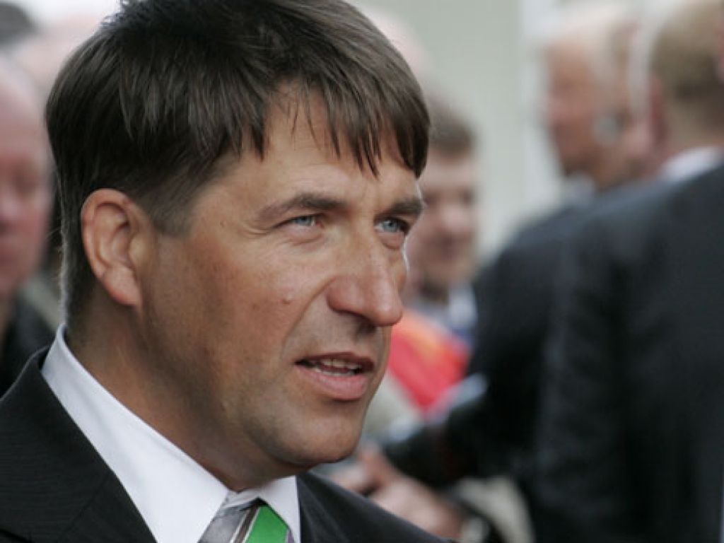 Bauskas novada domē Uzvaras ielā 1 piektdien, 23. aprīlī plkst. 13 ekonomikas ministrs Artis Kampars tiksies ar Bauskas novada uzņēmējiem. 
Autors: www.apollo.lv