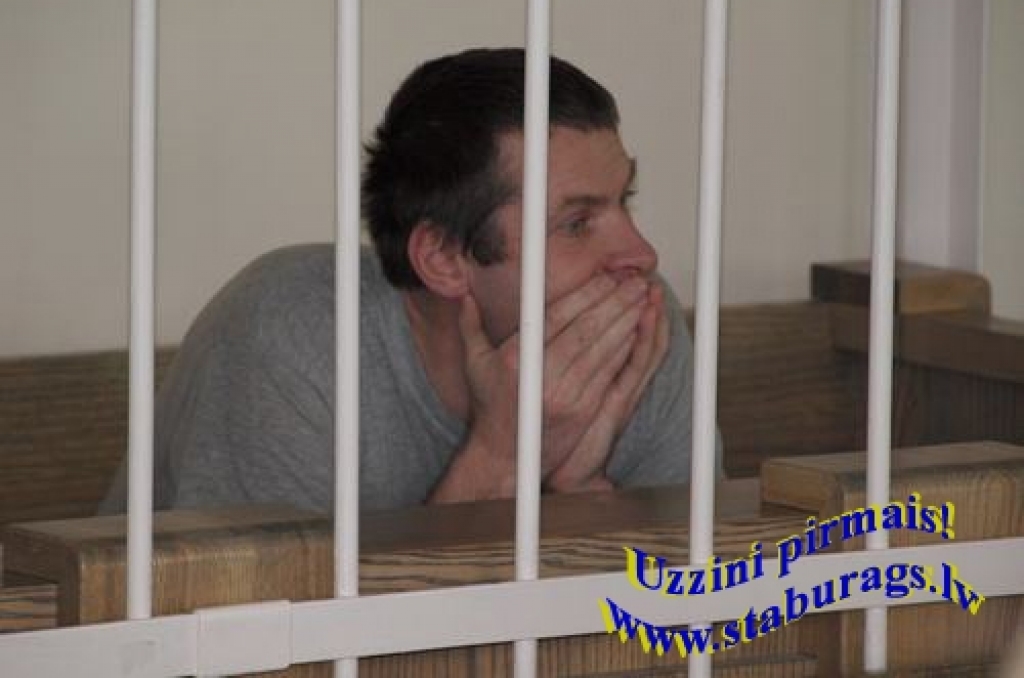 Zemgales apgabaltiesa maija vidū par pieskaitāmu atzītajam Grantiņam piesprieda prokurores prasīto mūža ieslodzījumu.
Autors: no www.staburags.lv