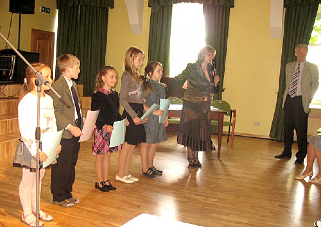 Iecavas novada Dartijas sākumskolas gudrākie un zinošākie audzēkņi.
Autors: Vilnis Auzāns